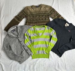 American eagle & Aeropostale Sweater B# 424