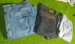 D 300 COOGI ET AUTRES SHORTS DE MARQUES MIXTES