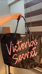 41 Pcs Sacolas Tote da Victoria’s Secret – Designs..