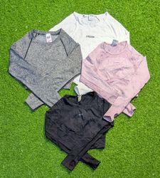6966 - Gymshark Crop Tee
