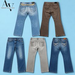 Jeans a gamba bootcut con tasche decorate