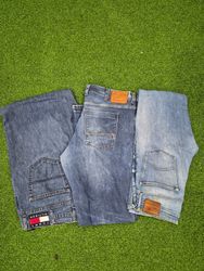 90s Tommy Hilfiger | Throwback Denim