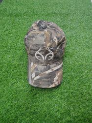 Wholesale Realtree Caps Bulk Up for Upcoming Seaso..
