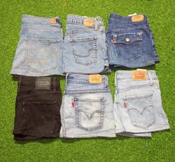 LEVI’S MINI SKIRTS (C 339)
