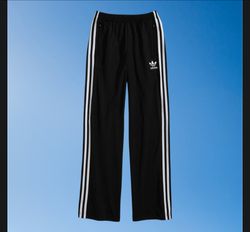 Mix branded track pants