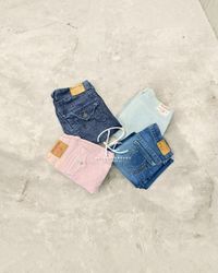 RT 1590 True Religion Mix Jeans