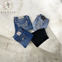 AV 1550 / 1 Mix Brand BootCut Jeans
