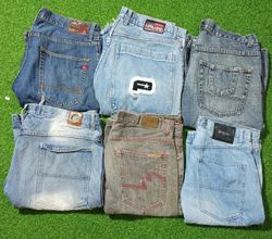 SEAN JOHN AND OTHER MIX BRANDS SHORTS (D 246)