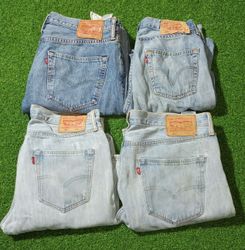 LEVI’S 501 JEANS (A 149)