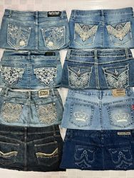 R784 Jupes courtes pour femmes embellies recyclées