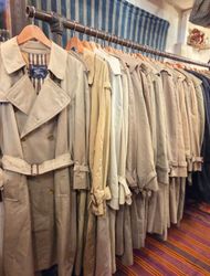 Burberry trench coat     Grade 10A.  12B. 11C