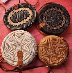 Lot of 6 Unbranded Woven Round Crossbody Bags – Mi..