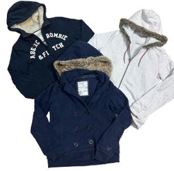 Abercrombie & Fitch Aéropostale Sweat-shirts à cap..