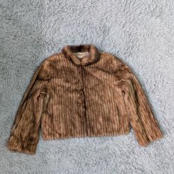 **#Y2K Fur Jackets – Faux & Real Fur Coat Mix