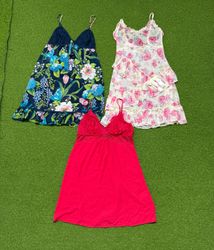 Yv1516 Slip Dresses in Floral and Solid Designs 14..