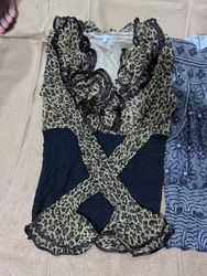 Women Tops