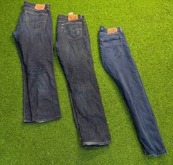 8105 - Levi's Jean and Cotton Pant