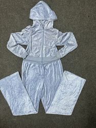 SD504 - Playboy Ladies Velour Bundle – 15 Piece