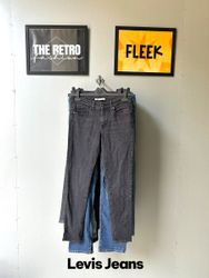 Levis Womens Jeans.        #775