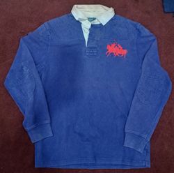 Branded rugby shirt