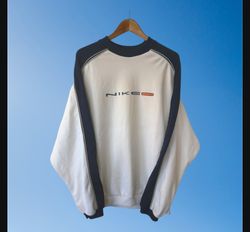 Nike sweatshirt