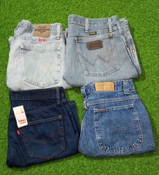 LEVI’S , WRANGLER , RIDERS  SHORTS (D 255)