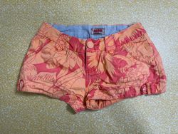 Lot of 10 Women's Y2K No Boundaries Tropical Print..