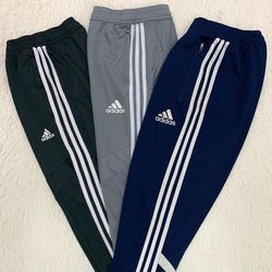 Special Vintage ẞåggy Adidas Trackpants ✨
