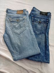 CR12762 Vintage True Religion Men’s Jeans