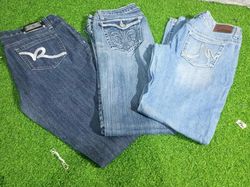 ROCAWEAR  AND OTHER MIX BRANDS JEANS (B 179)