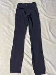 Lululemon leggings & capri