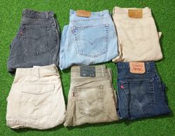 LEVI’S SHORTS (D 238)