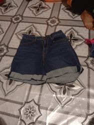 Australia woman skirts and shorts