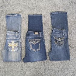 ***Y2K Flare Jeans – Embellished 2000s Fashion Mix