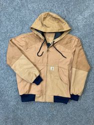 Hoodie Carhartt revalorisé
