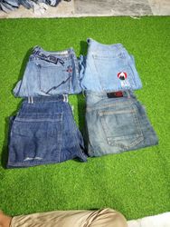 ECKO UNTLD AND OTHER MIX BRANDS JEANS (A 237) ￼