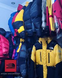 A jaqueta puffer The North Face