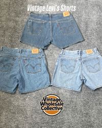 🔴 Vintage Levi’s Shorts - (02/10)