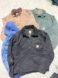 Carhatt authentic workwear jackets 26 pcs