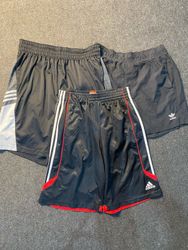 Adidas-Shorts Seriennummer-2047