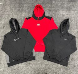 Nike Sweatshirts & Hoodies - (30/10)