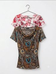 Women's Printed and Textured Short-Sleeve Tops Bun..
