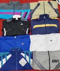 Mix vintage branded track jacket and vind breaker