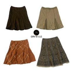 Women’s Warm Fit Wool Skirt – Premium Authentic Y2..