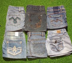 MAURICES AND OTHER MIX BRANDS MINI SKIRTS (C 330)