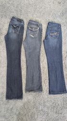 ***Y2K Embroidered Flare Jeans – 2000s Retro Denim..