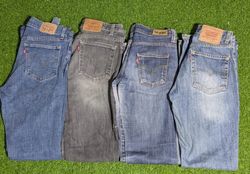 LEVI’S JEANS (B 246)