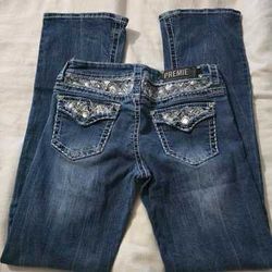 Jeans mode Y2K | Brodés • Ornés • Denim affirmé