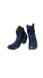 WOMEN’S EMBROIDERY SNIP TOE ANKLE COWBOY BOOT