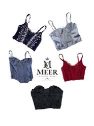 Corsetto ispirato agli anni 2000 e moda veloce